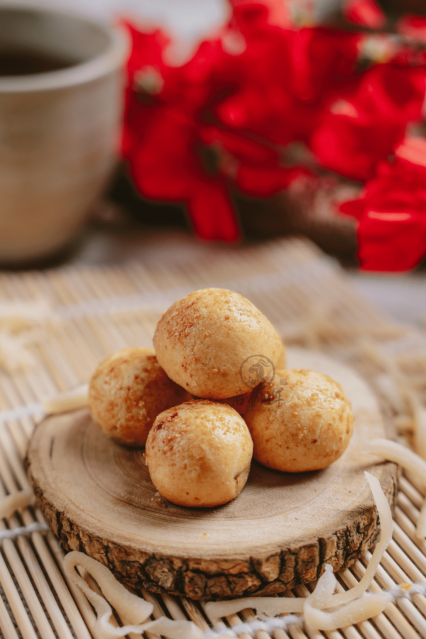 Cheese Pineapple Ball